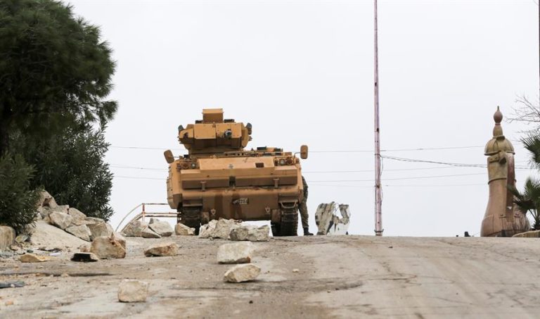 Mueren cinco soldados turcos por fuego sirio