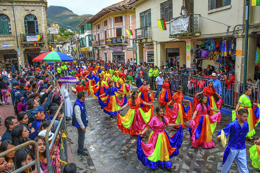 En Paute, mañana iniciará la fiesta con el colorido y tradicional Corso de Carnaval a las 10:00.(Archivo)