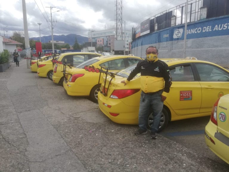 Doscientos taxis ya tienen portabicicletas en Cuenca