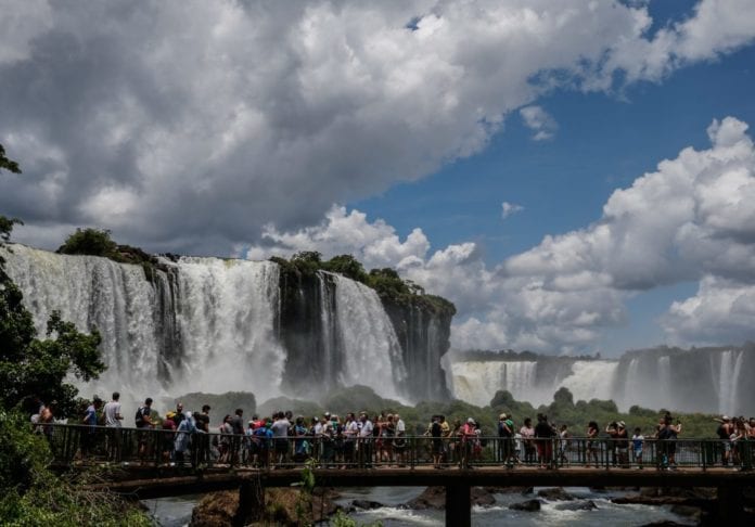 Caravana de llamas por Zoom y venta futura: el turismo argentino se reinventa