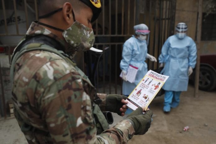 El laboratorio chino Sinopharm duplicará el número de pruebas de vacuna para covid-19 en Perú