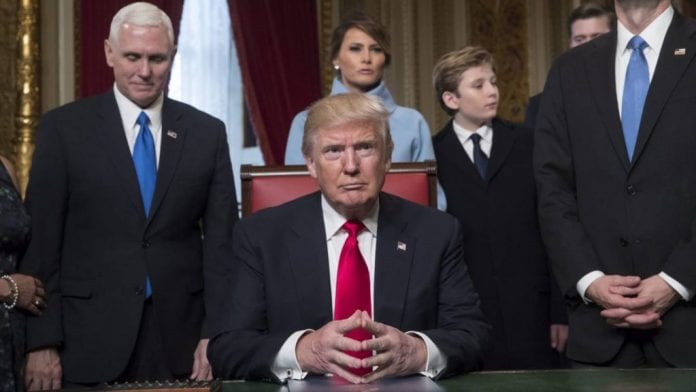trump-dia-1-un-presidente-contra-el-establishment-y-el-resto-del-mundo