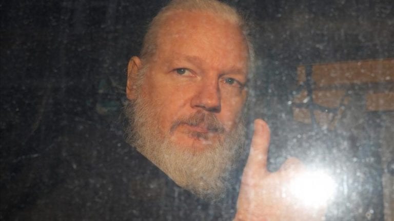 Assange, una década atrapado en laberintos judiciales en el Reino Unido