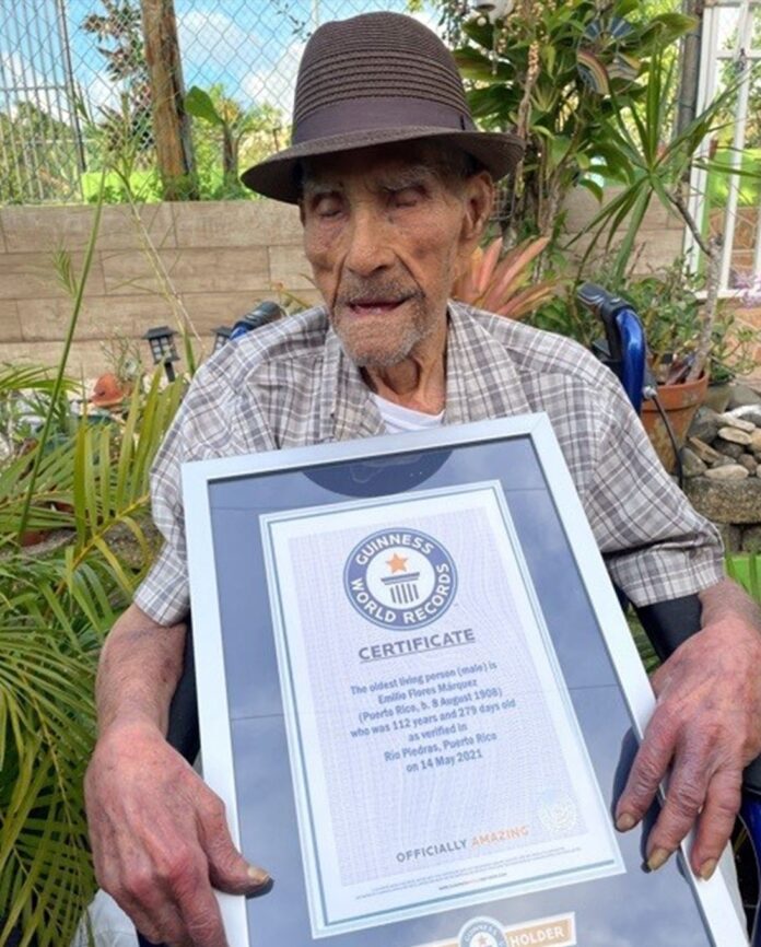 El puertorriqueño Emilio Flores, de 112 años, el hombre más longevo del mundo