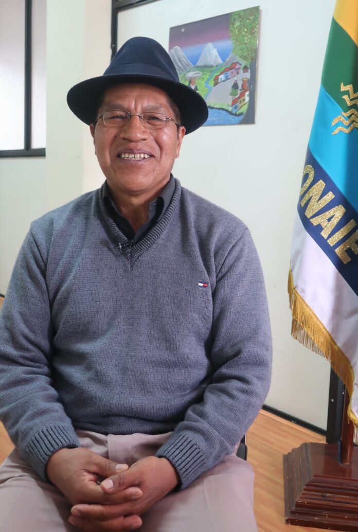 Indígenas ecuatorianos ven un