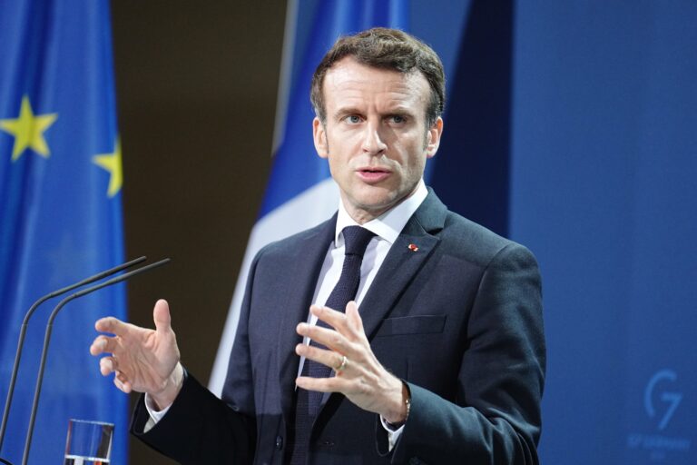 Macron quiere una reforma de las instituciones financieras internacionales