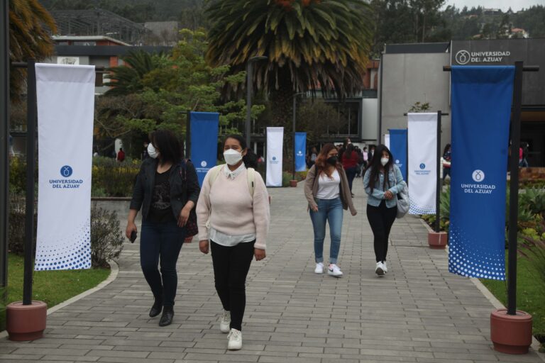 Violencia a mujeres en las universidades de Ecuador