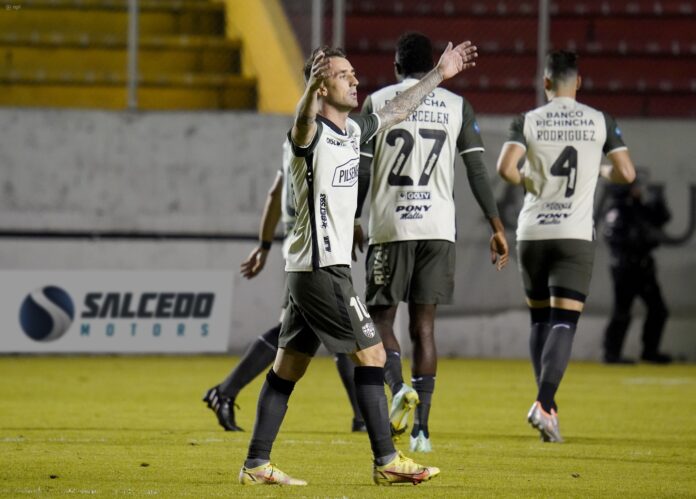 FBL-LIGAPRO-AUCAS-BARCELONA