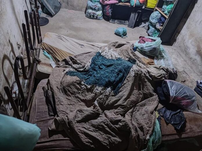 La policía de Río de Janeiro rescató a una mujer y sus dos hijos tras ser secuestrados por el propio padre durante 17 años, periodo en el que estuvieron encarcelados en su casa, informaron este viernes las autoridades. EFE