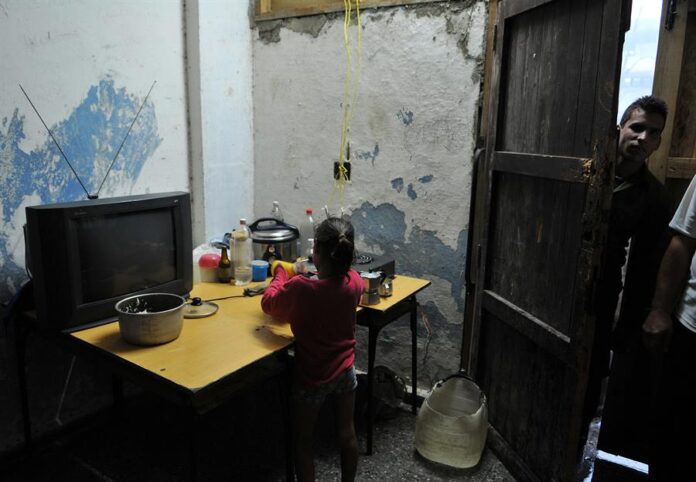 Disfrutar la infancia o terminar los estudios siguen siendo asuntos irrealizables para millones de niñas en Latinoamérica