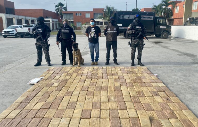 Policía decomisa 278 kilos de clorhidrato de cocaína
