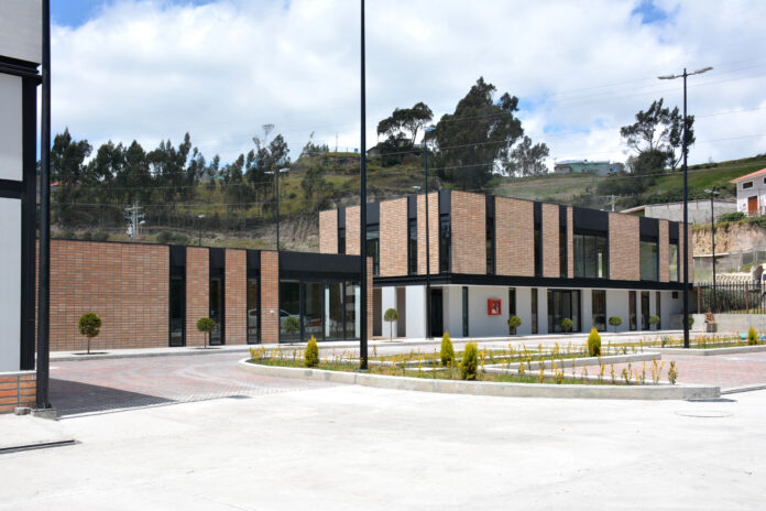 4-7A 2 coles cortesia