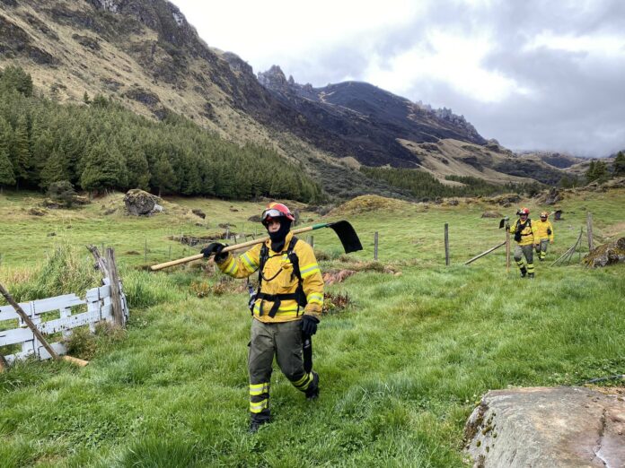 Bomberos de Cuenca liquidaron incendio forestal