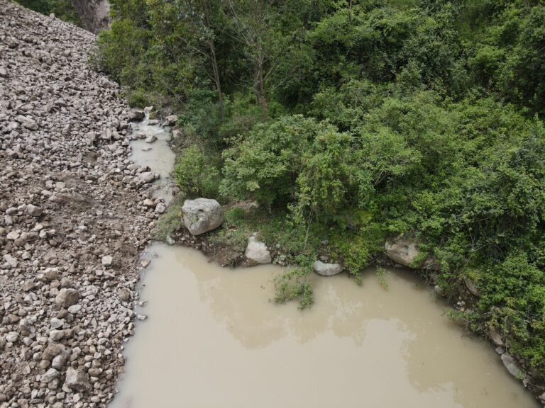 En Santa Isabel monitorean represamiento del río Chantaco