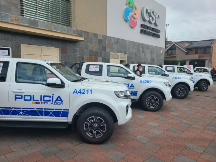 El CSC entregó 10 camionetas a la Policía Nacional. Son camionetas que funcionan con diésel y son de doble cabina 4x4 del modelo Wingle 7.