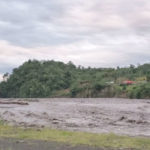 Panorama que presentaba este lunes el río Upano, con la creciente considerable de su caudal.(Cortesía)