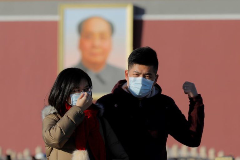 Una neumonía que se contagia entre humanos deja su sexta víctima en China