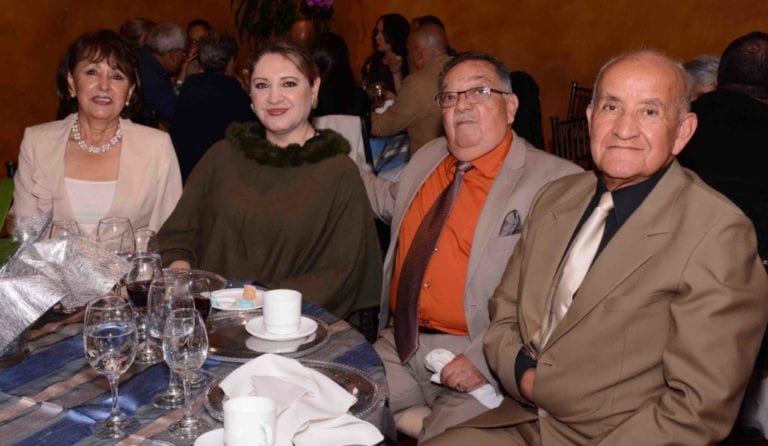 Fanny Mancheno, Geanina Calderón,Vicente Flores y Hugo Pinos.