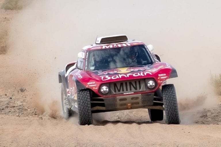Rally Dakar: Carlos Sainz gana la quinta etapa en autos y amplía ventaja