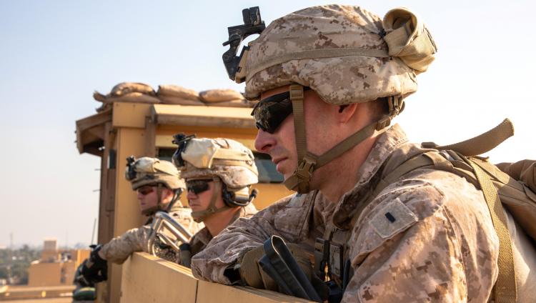 EE.UU. reubicará sus tropas en Irak pero de momento no las retira