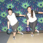 Valentina y Denisse Quezada, son parte del selectivo nacional de bolos que se realiza en el Mall del Río, ambas buscan ser parte del combinado absoluto que jugará varios torneos. PSR