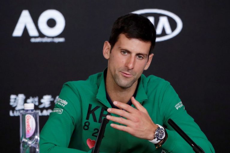 Djokovic llega a Belgrado en medio de gran expectativa tras ser expulsado de Australia