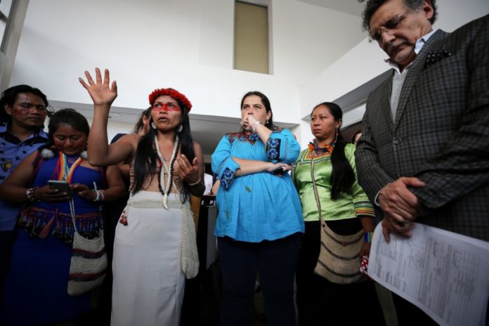 Indígenas de la Amazonía de Ecuador exigen consulta a planes extractivistas