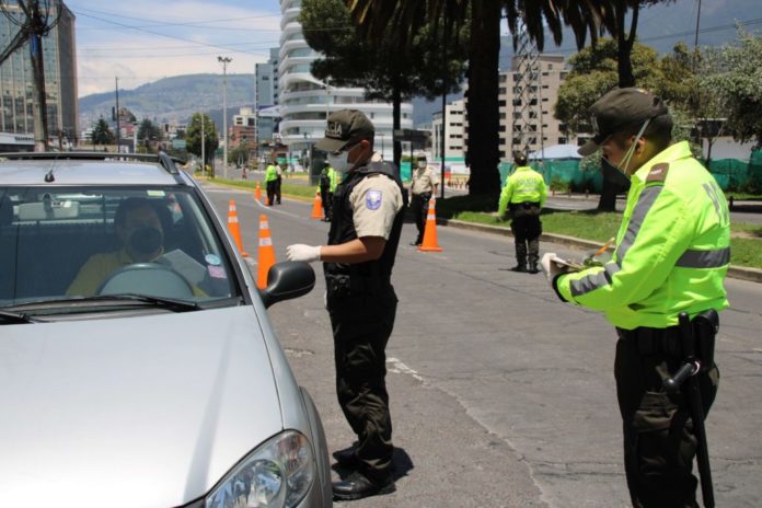 Contagios en Ecuador se disparan 26 veces en 7 días de estado de excepción