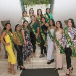 Algunas de las simpáticas candidatas a reina de Ponce Enríquez, en su visita a Diario El Mercurio.(PSR)