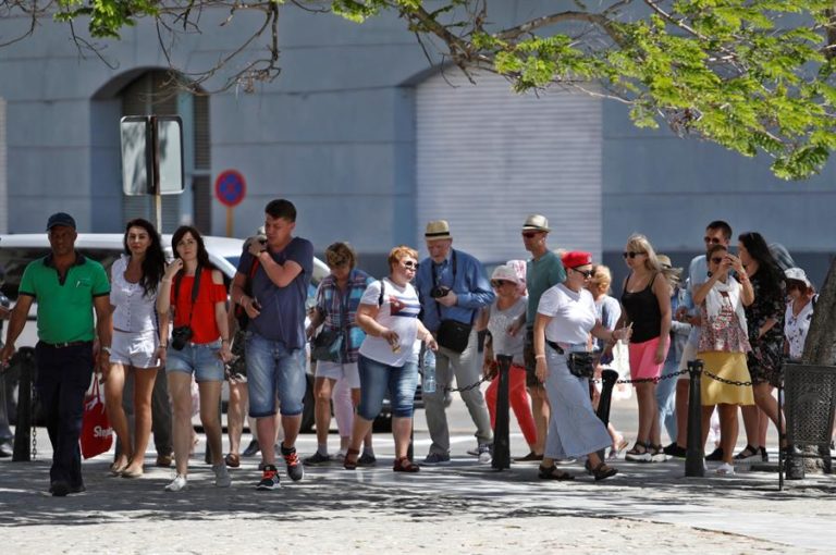 Cuba se declara «país seguro» para recibir turistas pese al coronavirus