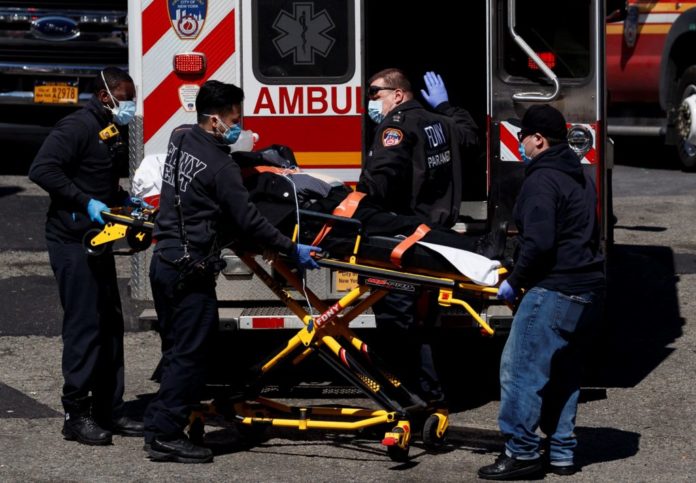 Los hospitales de Nueva York comienzan a dar síntomas de desbordamiento