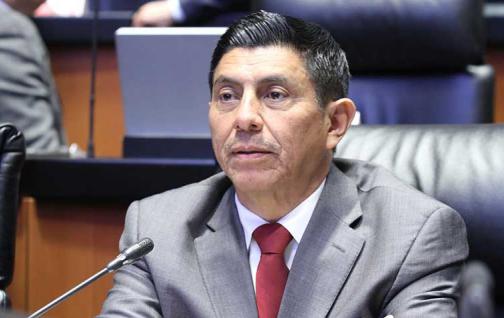 Senador mexicano propone prohibir difusión de letras misóginas de reguetón