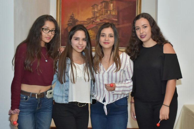 Fernanda Carvajal, Doménica Alvarado, Claudia Proaño y Emilia Muñoz