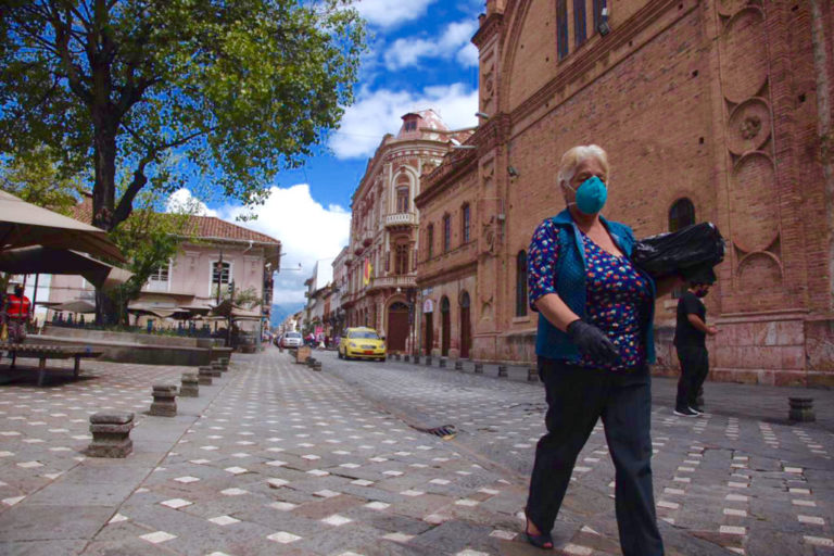 Vajeros que cumplieron aislamiento en Quito fueron trasladados hasta Cuenca