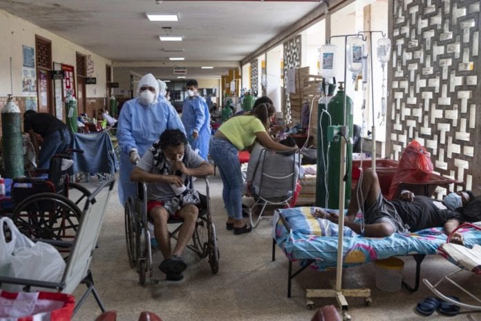 Médicos en la amazónica ciudad de Iquitos claman por su traslado a Lima