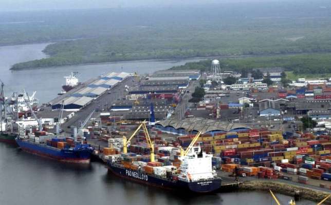 Ecuador perderá por Covid al menos 1.200 millones de dólares en exportaciones