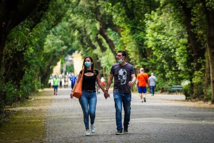 pareja 52781eccb53961da05062bb19f820ce7c054w