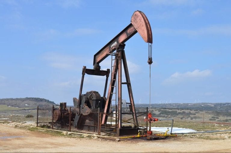 Petróleo de Texas continúa su recuperación y sube un 6,16 % hasta los 20 dólares