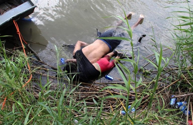 Vulnerabilidad de migrantes persiste en México a un año de «trágica» imagen