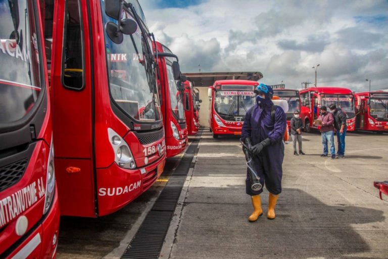 Se reanuda el servicio de buses urbanos en Cuenca