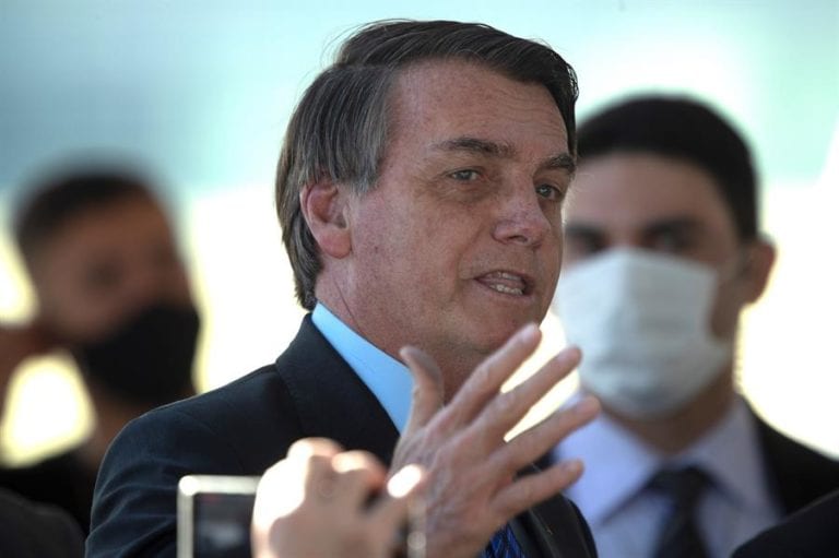 Bolsonaro dice que es la «prueba viva» de la eficacia de la cloroquina