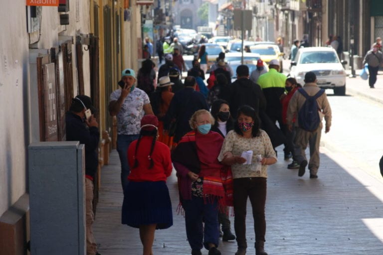 Cuencanos no bajan los brazos ante pandemia