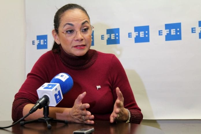Hermana de Correa una posible candidata a vicepresidenta como reivindicación