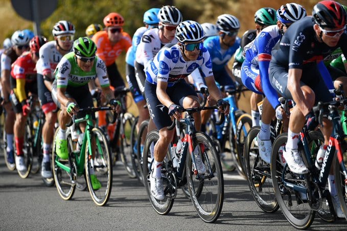 Richard Carapaz fija su objetivo en alcanzar el triunfo final de la Vuelta a España