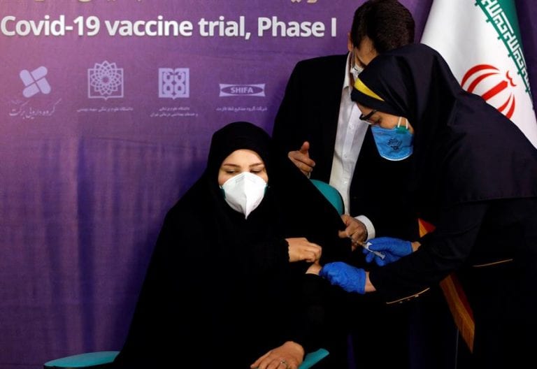Irán empieza a probar su vacuna contra la covid-19