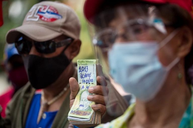 Venezuela vuelve a las urnas hundida en la pobreza extrema