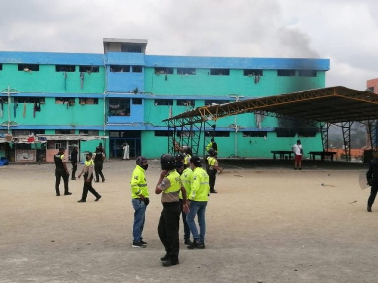 Un intento de amotinamiento en la cárcel de Esmeraldas deja fallecidos y heridos