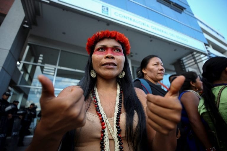 Nenquimo, la «Campeona de la Tierra» que lucha por la Amazonía