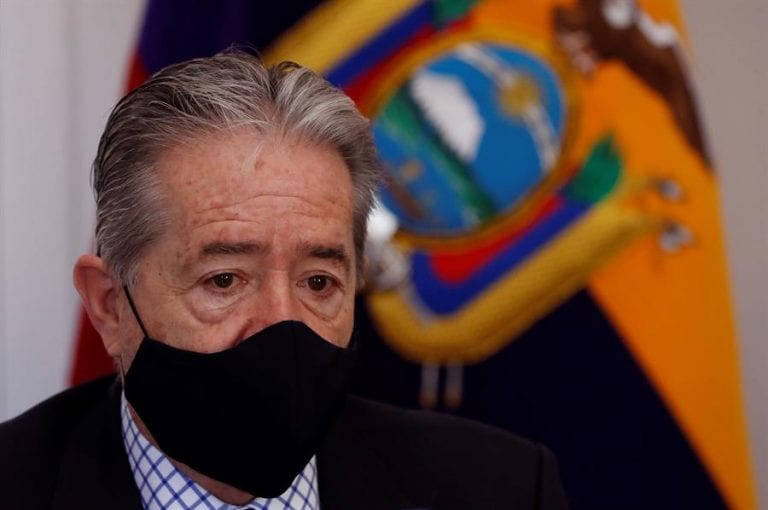 Ecuador no ha tenido «olas de pandemia» como otros países, dice ministro
