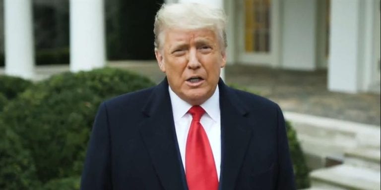 Trump reconoce su derrota electoral ante la amenaza de una destitución